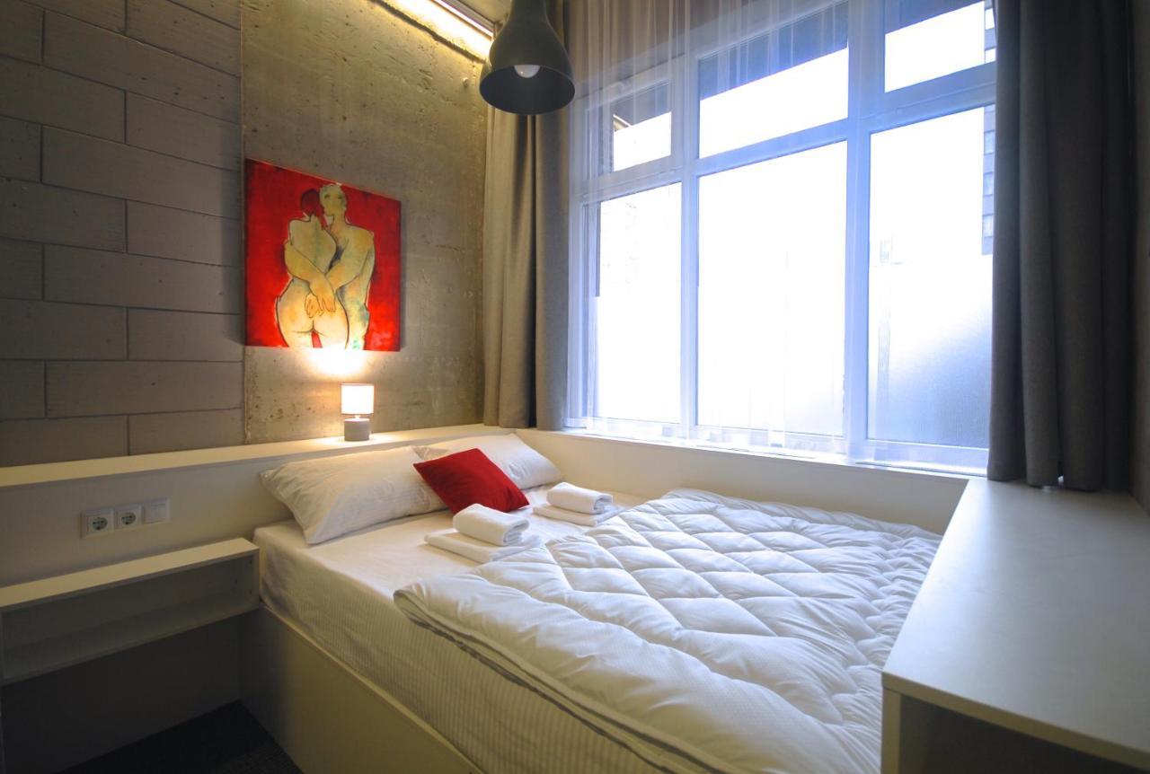 Cubby Hotel Lviv Extérieur photo