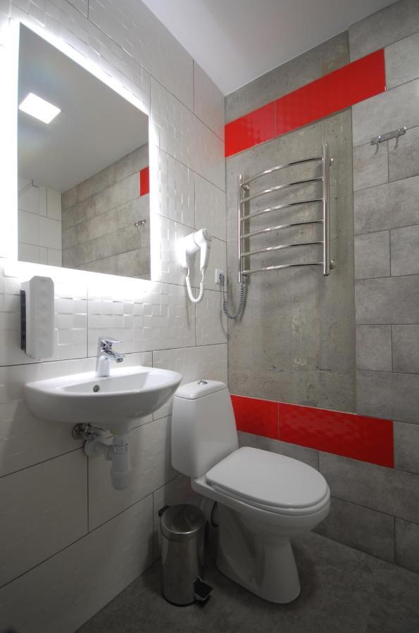 Cubby Hotel Lviv Extérieur photo