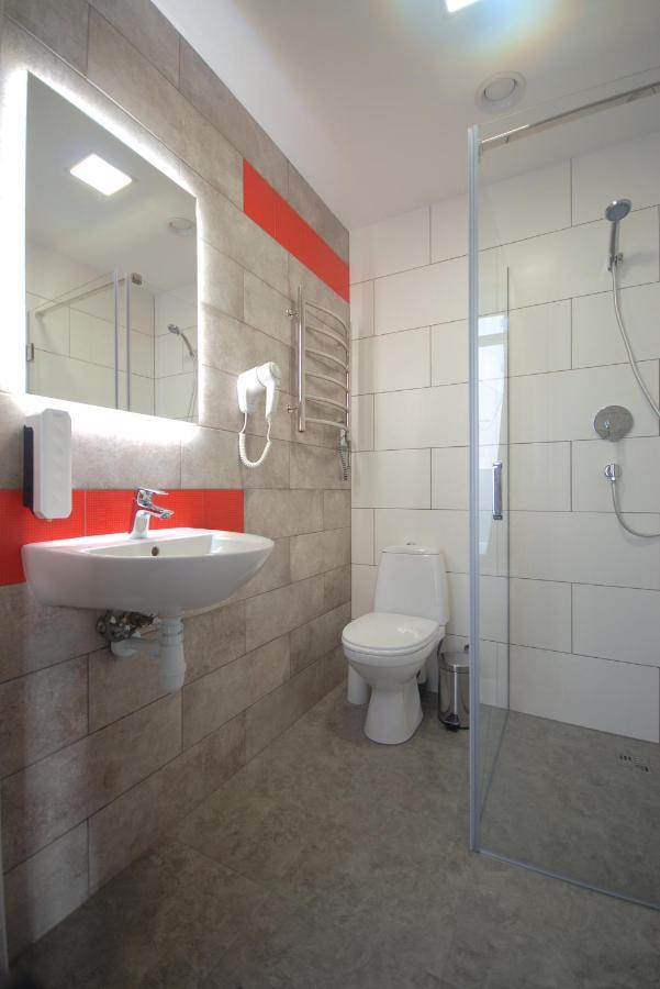 Cubby Hotel Lviv Extérieur photo